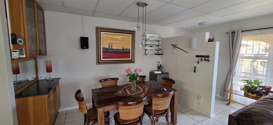 3 Bedroom Property for Sale in Roylglen Gardens Northern Cape